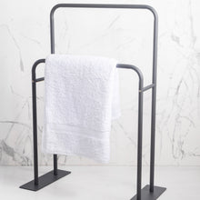 Load image into Gallery viewer, PIFCO Wire Floor Standing Towel Rail