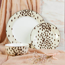 Load image into Gallery viewer, Pifco Poodle &amp; Blonde Tottenham Dalmatian 12pc Dinner Set

