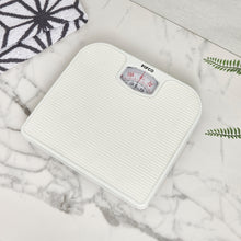 Load image into Gallery viewer, PIFCO Mechanical Bathroom Scales White
